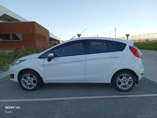 2013 Ford Fiesta Hatchback
