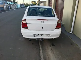 2005 1.6i OPEL CORSA 5 SPEED SEDAN