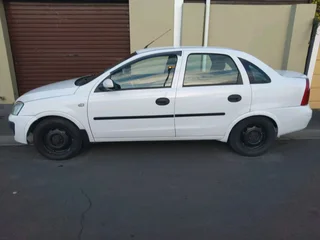 2005 1.6i OPEL CORSA 5 SPEED SEDAN