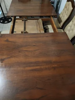 Dinning room table