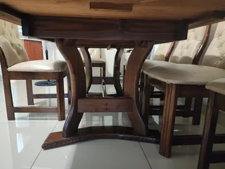 Dinning room table