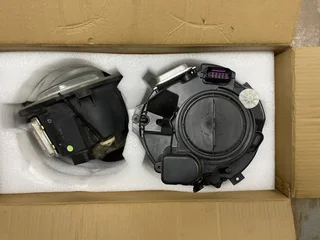 Mercedes Benz G Class headlig