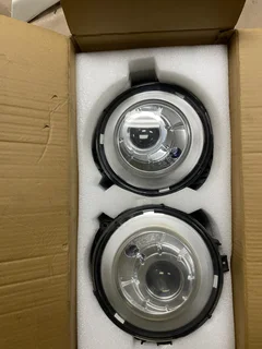 Mercedes Benz G Class headlig