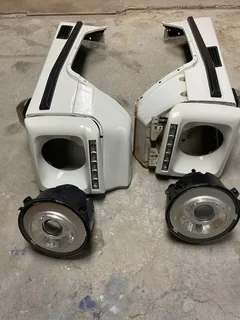 Mercedes Benz G class fenders