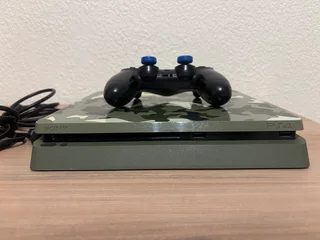 Playstation 4 Slim WW2 edition