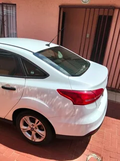 Ford focus sedan 2015