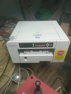 T-shirt press and other machines with the press