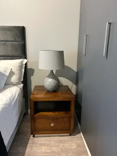 Walnut Warm Brown pedestal