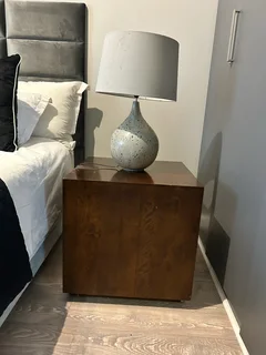 Walnut Warm Brown pedestal