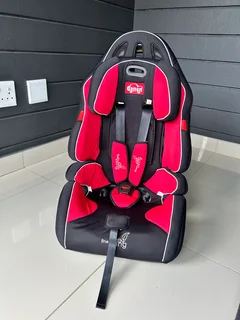 Fine Living Ganen baby Car Seat (9 - 36kg) (black and red)