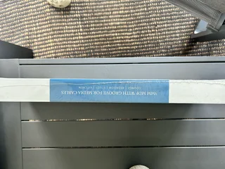 Elegant White Floating Wall Shelf – Modern &amp; Space-Saving