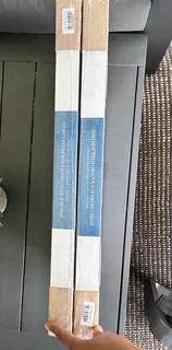 Elegant White Floating Wall Shelf – Modern &amp; Space-Saving