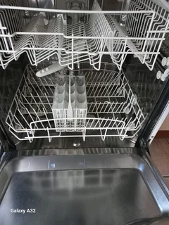 Wespoint dishwasher in working order for free.