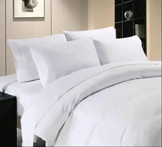 White bedding set