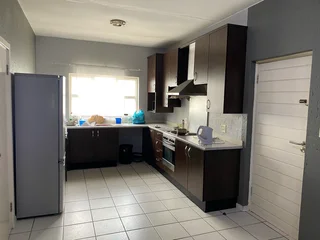 1 ROOM TO RENT IN FOURWAYS