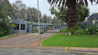 Apartment for Sale – Knightsbridge Complex, Bruma (Johannesburg) – R580,000