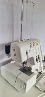 ELNA 614DE OVERLOCKER