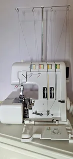 ELNA 614DE OVERLOCKER