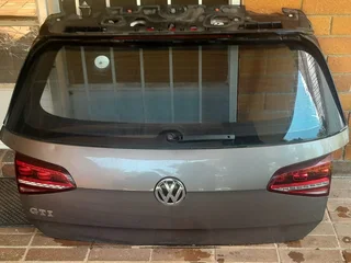 ✨ For Sale – Vw Golf 7 Complete Tailgate (with Glass!)   Price: R7,500  Location: Midrand