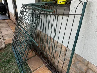 Dark Green Pool Fencing