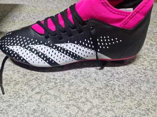Addidas predator football boots
