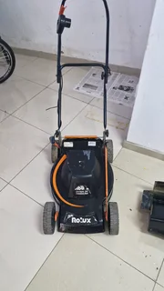 Powerful Rolux 1700w Lawn Mower