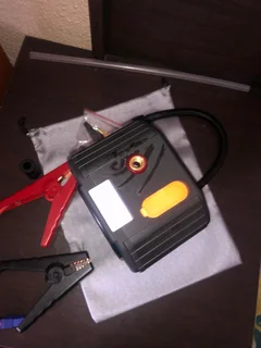 Portable Integrated Jumpstarter &amp; Tire Inflator