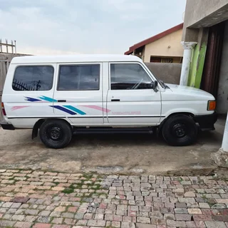 Toyota Venture For Sale - 1996 Model