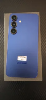 Brand new S25 Samsung in Box