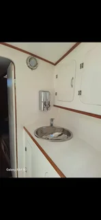 Yacht - Ad posted by loschenke van coller