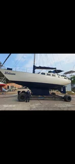 Yacht - Ad posted by loschenke van coller