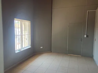 Spacious Bachelor Flat For Rent