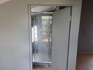 Spacious Bachelor Flat For Rent