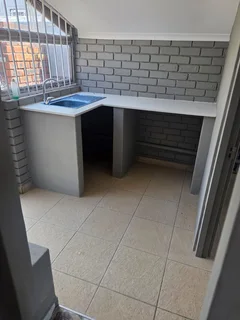 Spacious Bachelor Flat For Rent