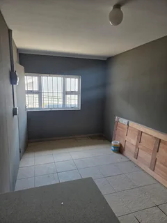 Spacious Bachelor Units Available
