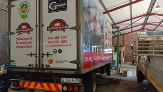 2014 ISUZU FRR600 VAN BODY