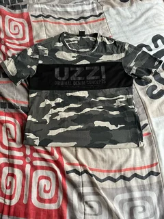 uzzi graphic t shirt