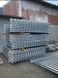 Vibracrete slab walls, houses&amp;palissade fence