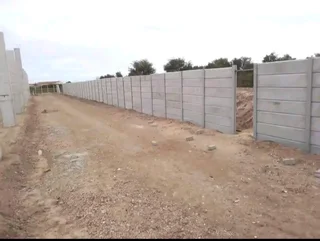 Vibracrete slab walls, houses&amp;palissade fence