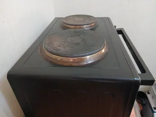 DEFY oven with stove 30L (sell open between 06 JAN 2026- 30 March 2026)