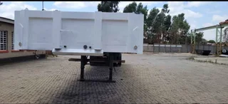 Dropside tuck trailer