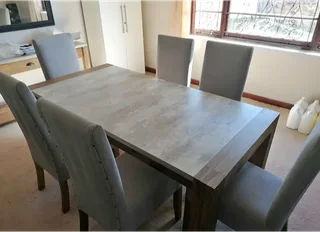 Dinning table and 6 chairs