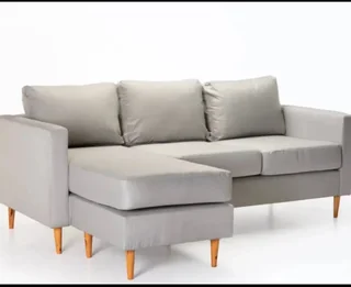 Couch - Ad posted by Kgaogelo Mokoena