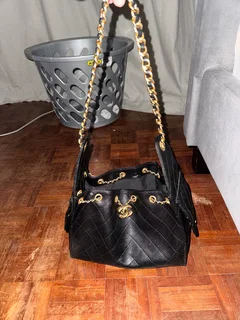Not real* Chanel 25 bag