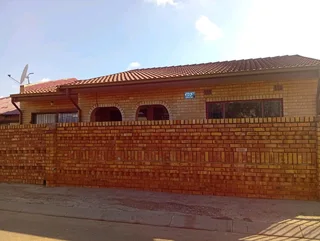 2 Rooms to Rent – R3,300