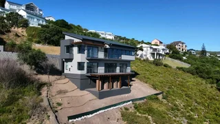 am looking for carpentry work big or small