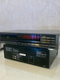 Technics SL-P202 Compact Disc Player