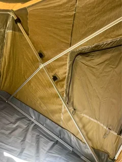Oztent RV4 - Ad posted by Cass