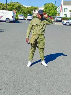 Am looking for a job