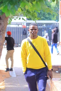 SHADRECK, I AM A WELL EXPERIENCED MALAWIAN MAN LOOKING FOR A HOUSE CLEANING AND GARDENING JOB.